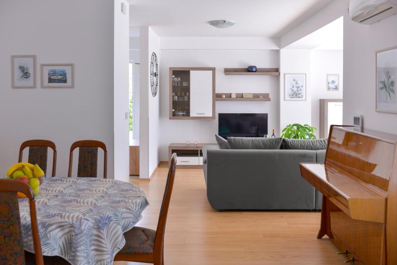 Apartment Piano Rijeka Exteriör bild