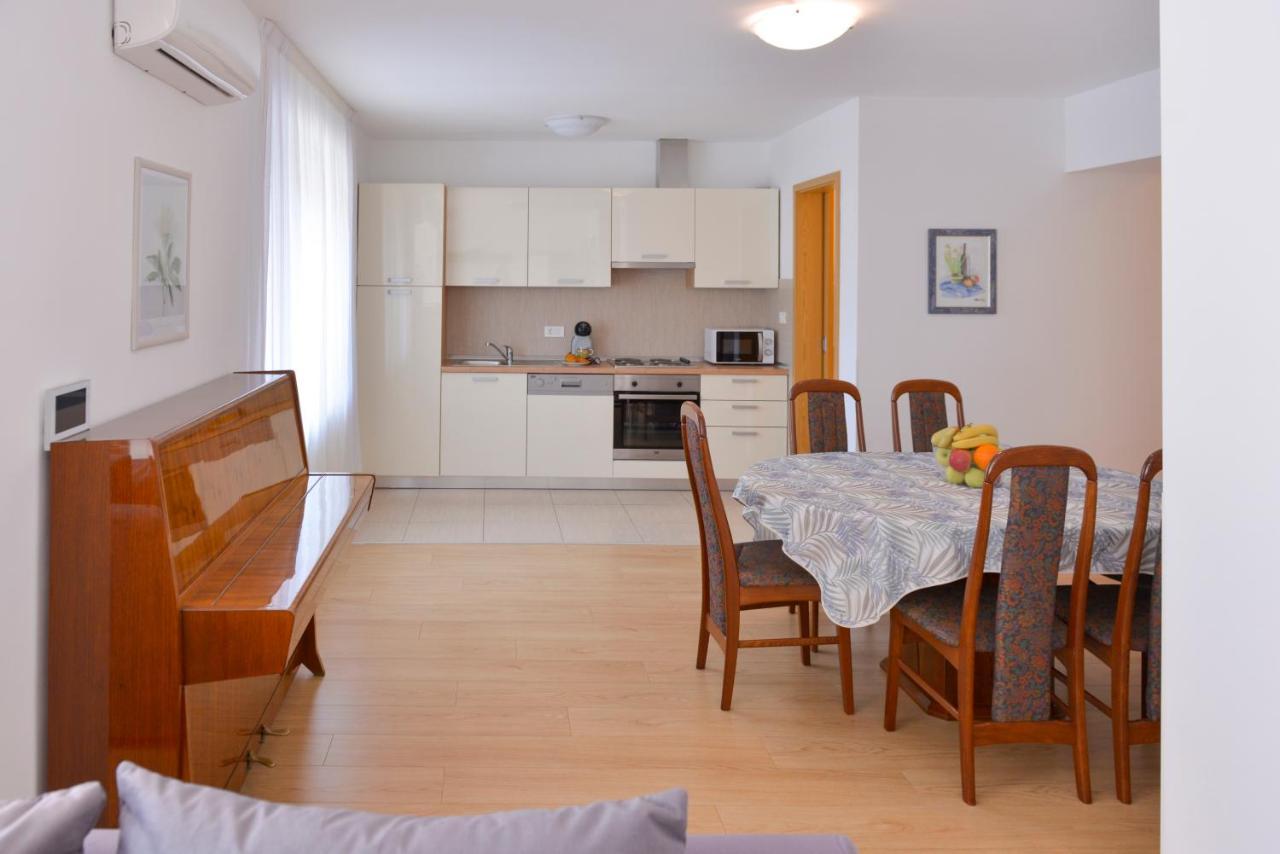 Apartment Piano Rijeka Exteriör bild